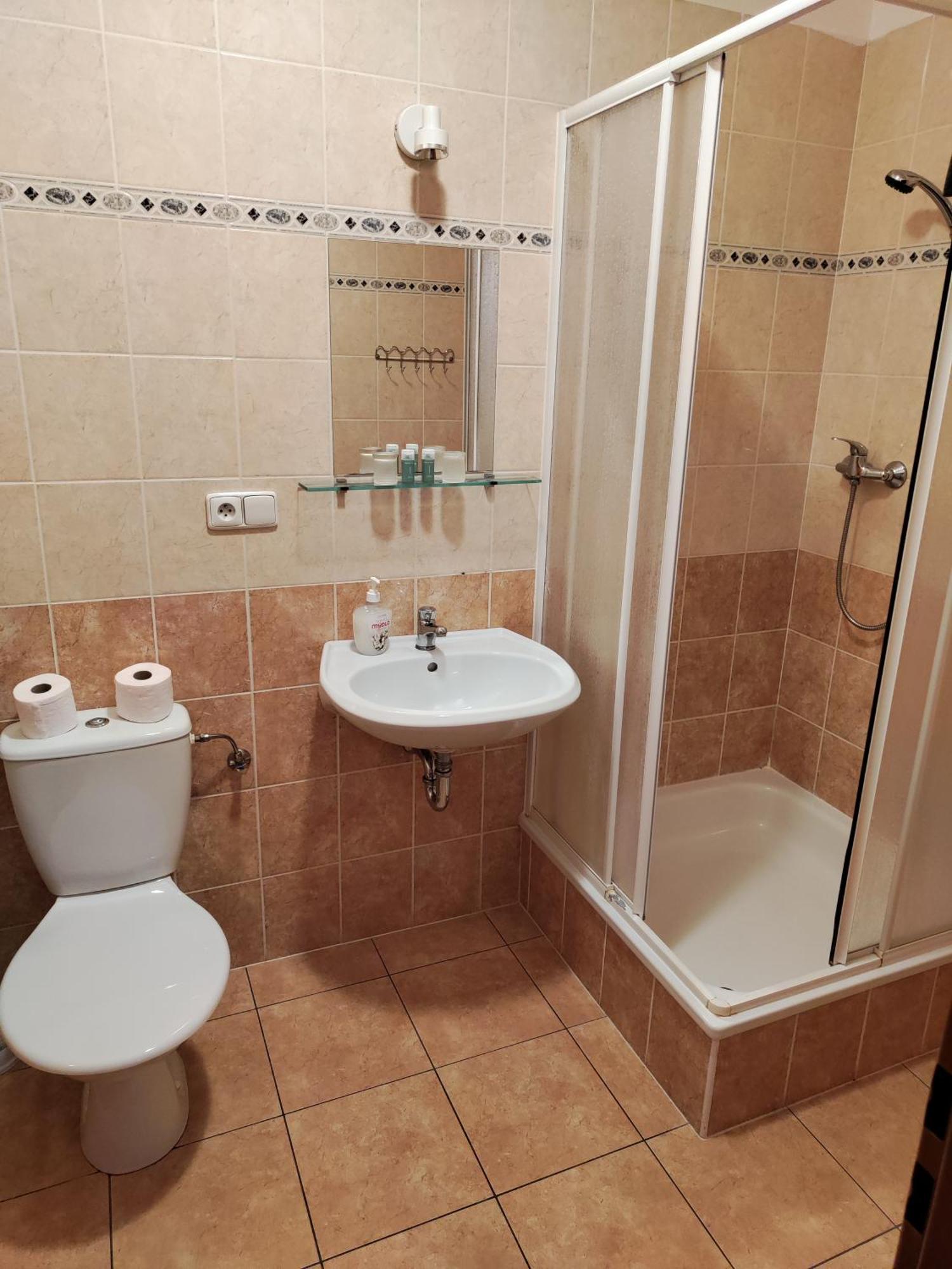 Hotel O.K. 1 Beroun  Bagian luar foto