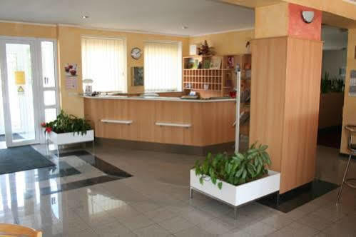 Hotel O.K. 1 Beroun  Bagian luar foto
