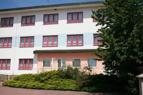 Hotel O.K. 1 Beroun  Bagian luar foto
